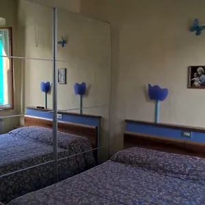 Casa vacanze Vicino Al Mare Per 4 Persone A, Viareggio
